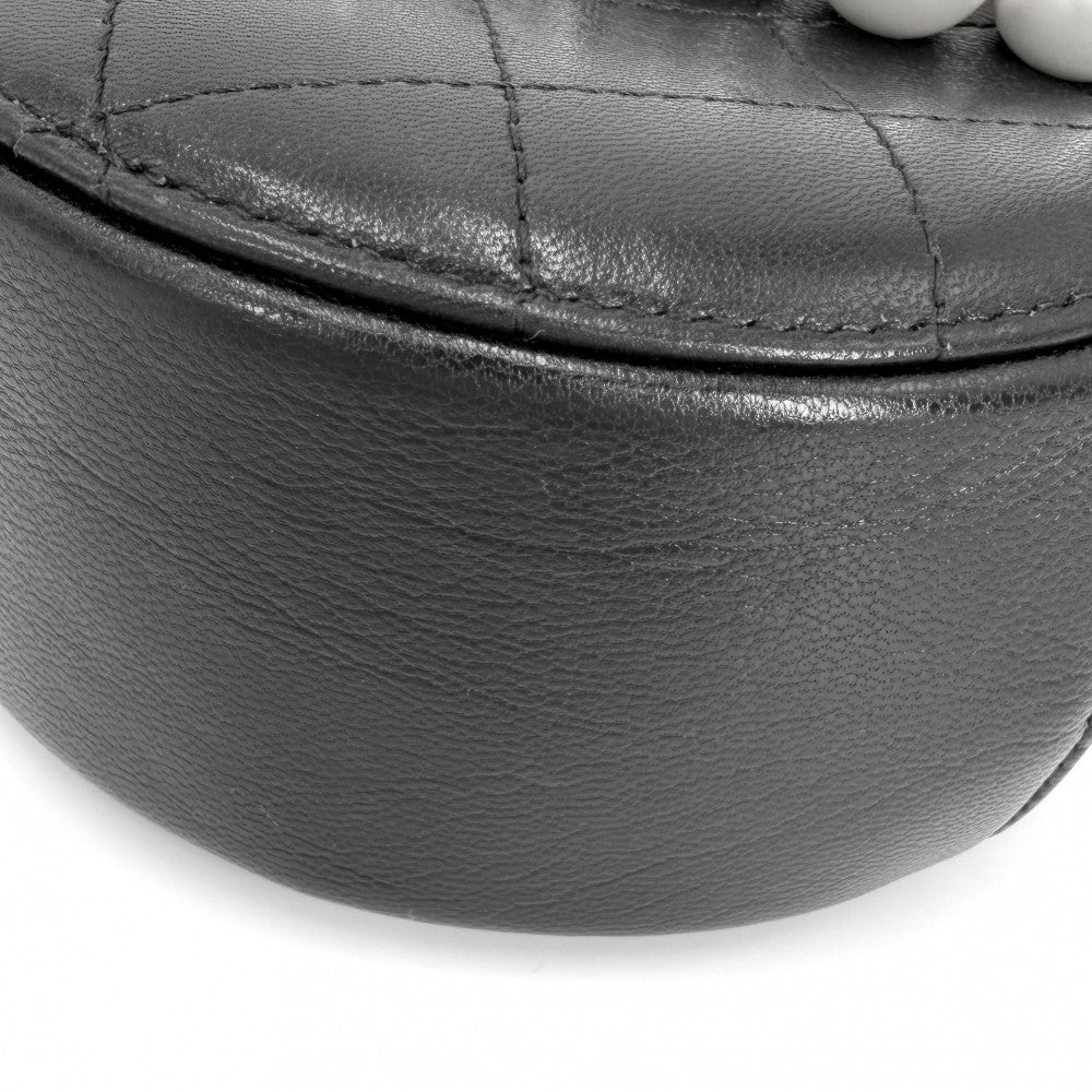 CHANEL シャネル ショルダーバッグ マトラッセ ミニバッグ チェーンショルダー ココマーク 小さめ AP0999 レザー フェイクパール ブラック 黒 ソフトゴールド金具 レディース【中古品】