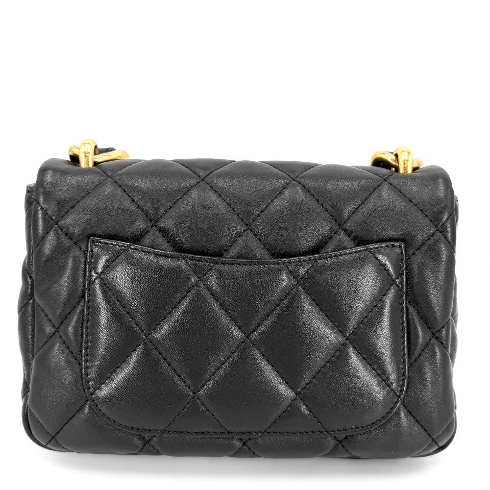 CHANEL シャネル ショルダーバッグ マトラッセ ココマーク チェーンショルダー ポシェット レザー ブラック 黒 ゴールド金具 レディース【中古品】