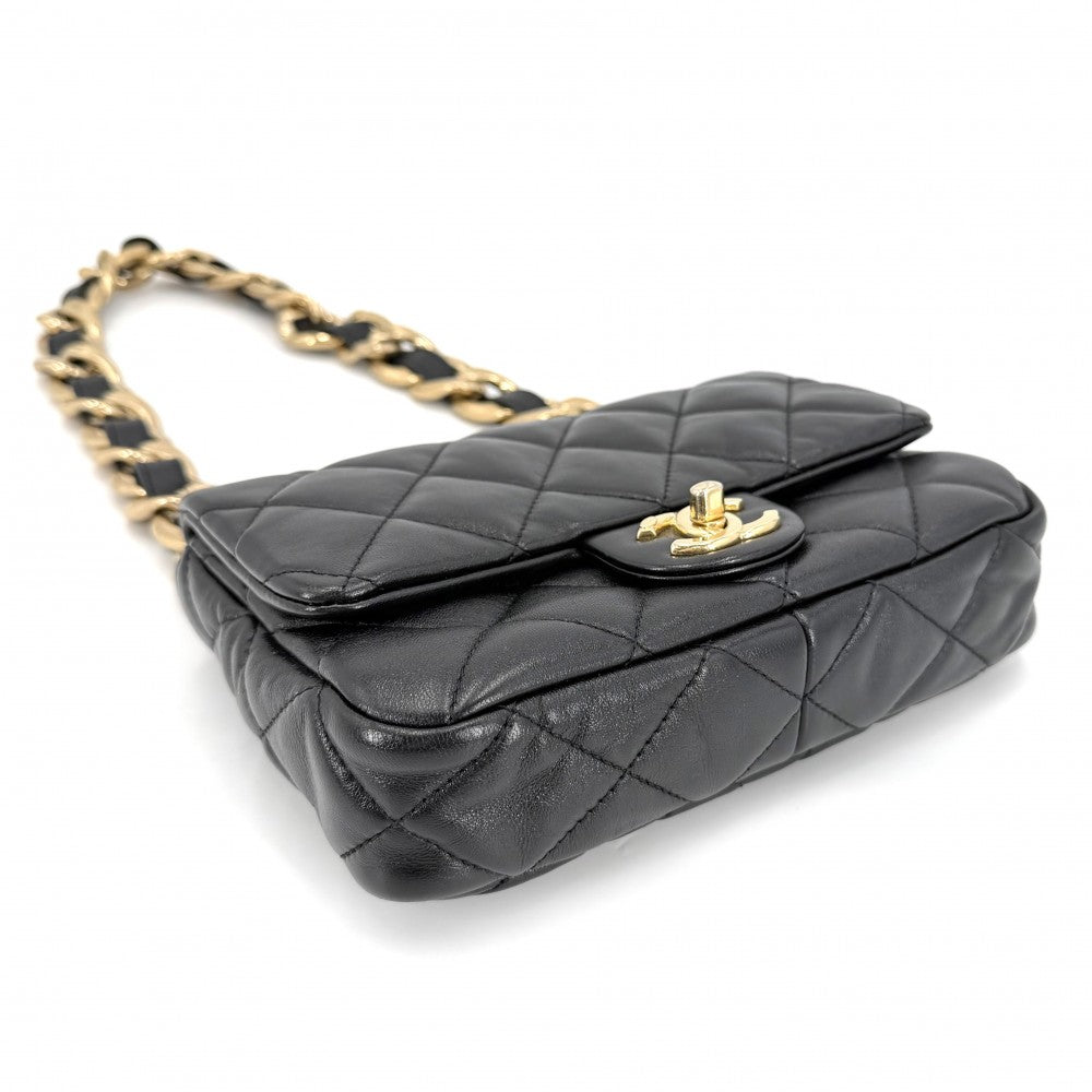 CHANEL シャネル ショルダーバッグ マトラッセ ココマーク チェーンショルダー ポシェット レザー ブラック 黒 ゴールド金具 レディース【中古品】