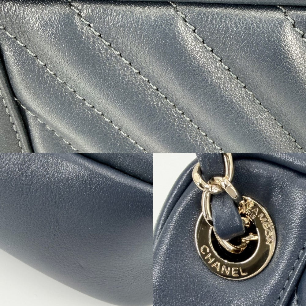 CHANEL シャネル ショルダーバッグ ココマーク チェーン シェブロン レザー ネイビー 紺 ゴールド金具 レディース【中古品】