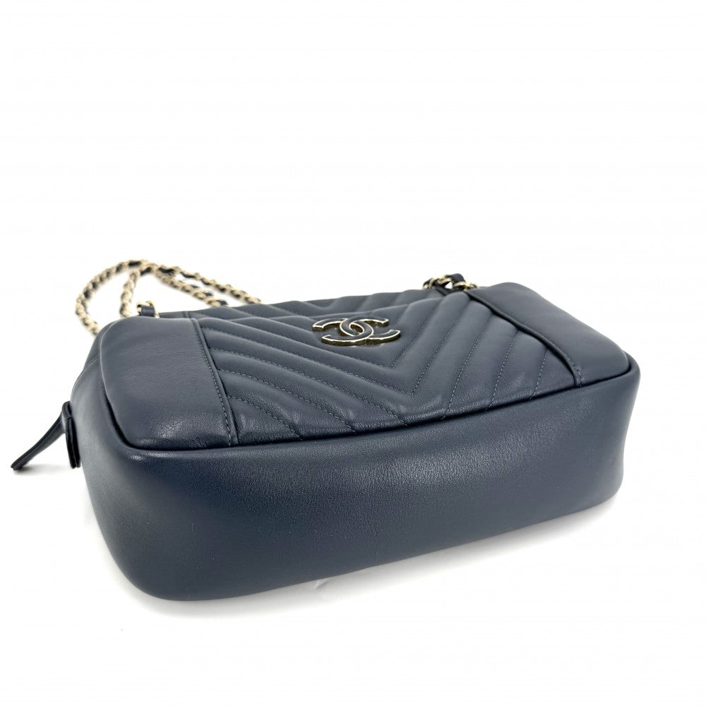 CHANEL シャネル ショルダーバッグ ココマーク チェーン シェブロン レザー ネイビー 紺 ゴールド金具 レディース【中古品】