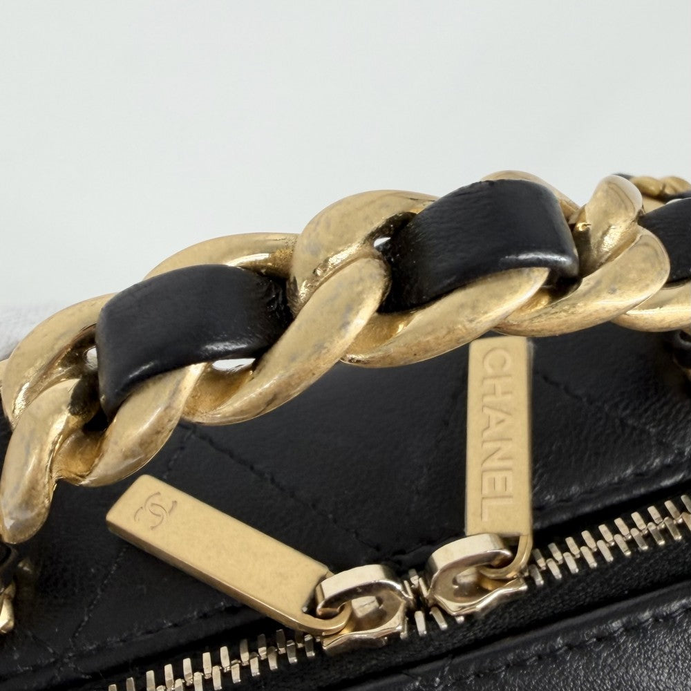 CHANEL シャネル 2WAY マトラッセ ココマーク ミニハンドバッグ チェーンショルダーバッグ バニティ ラムスキン ブラック 黒 アンティークゴールド金具 レディース【中古品】