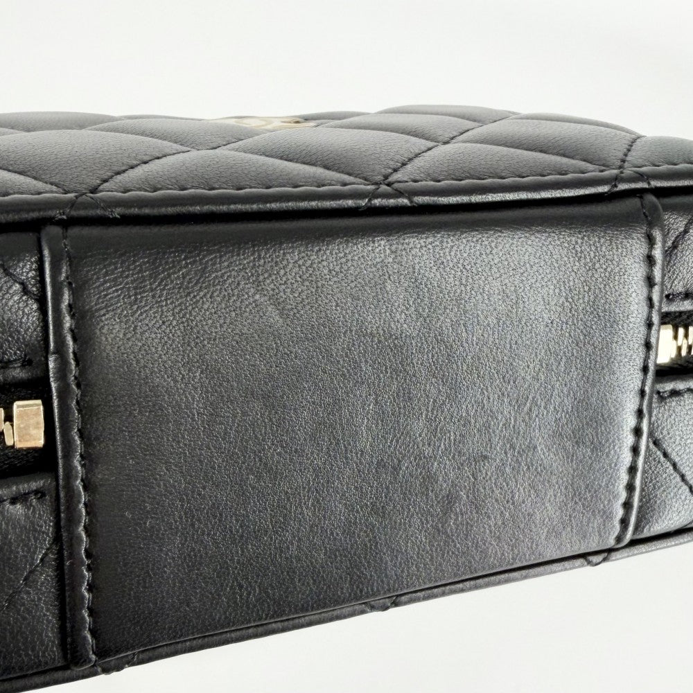 CHANEL シャネル 2WAY マトラッセ ココマーク ミニハンドバッグ チェーンショルダーバッグ バニティ ラムスキン ブラック 黒 アンティークゴールド金具 レディース【中古品】