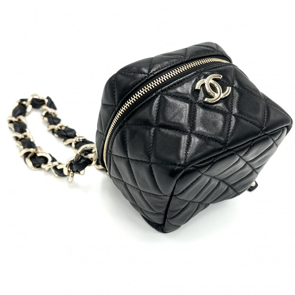 CHANEL シャネル ハンドバッグ マトラッセ ココマーク チェーンポーチ ラムスキン ブラック 黒 ゴールド金具 レディース【中古品】