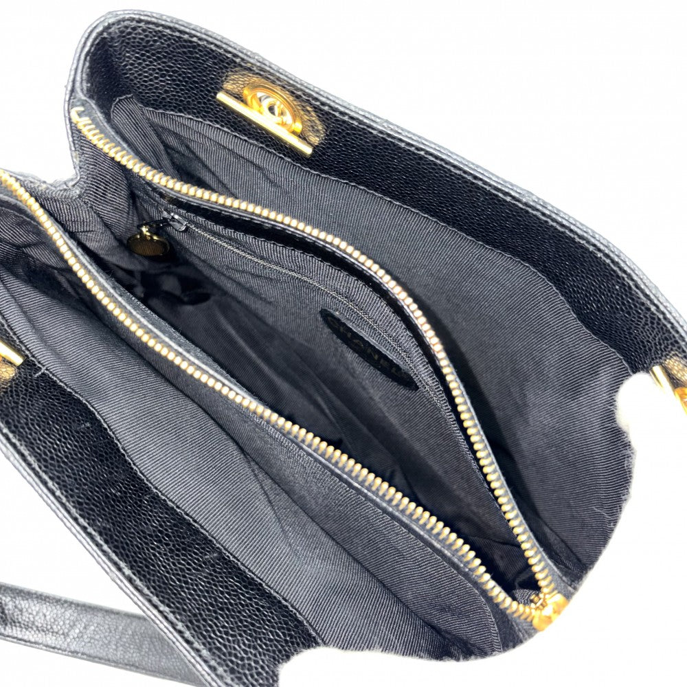 CHANEL シャネル ショルダーバッグ ココマーク マトラッセ フルフラップ A06323 キャビアスキン ブラック 黒 ゴールド金具 レディース【中古品】