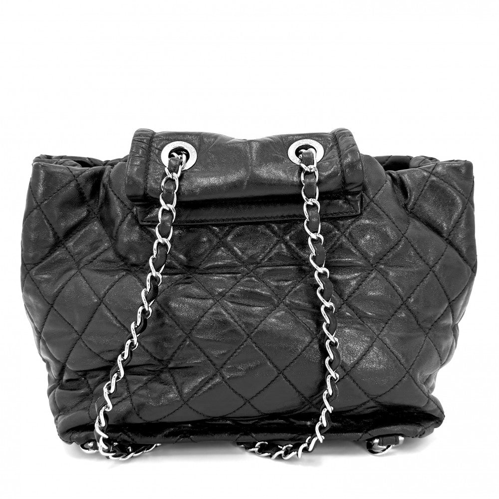 CHANEL シャネル リュック マトラッセ バックパック チェーンショルダー ターンロック ココマーク レザー ブラック 黒 シルバー金具 レディース【中古品】