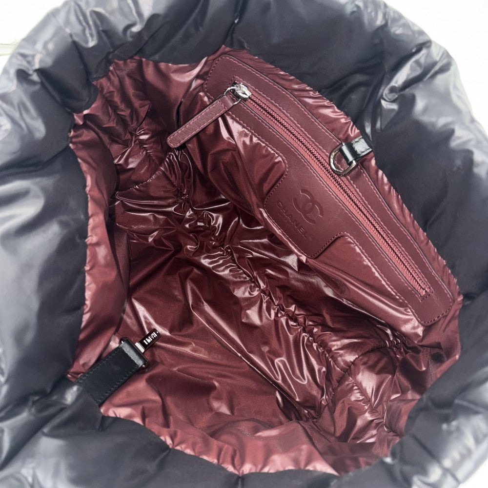 CHANEL シャネル ハンドバッグ コココクーンPM リバーシブル トートバッグ ココマーク Coco Cocoon マトラッセ ナイロン ブラック 黒 ボルドー シルバー金具 レディース【中古品】