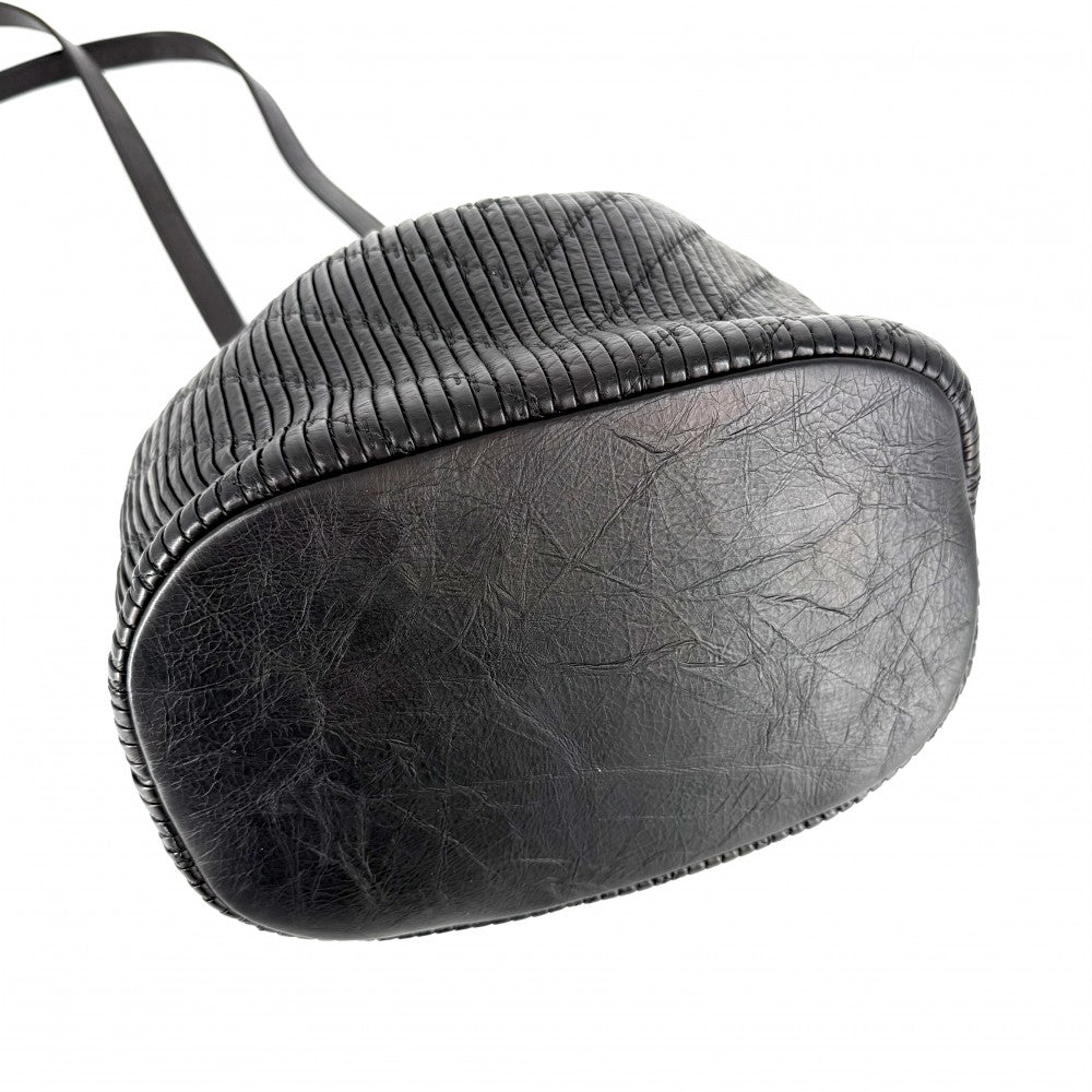 CHANEL シャネル ショルダーバッグ ココマーク Vステッチ 巾着 ラムスキン ブラック 黒 ゴールド金具 レディース【中古品】