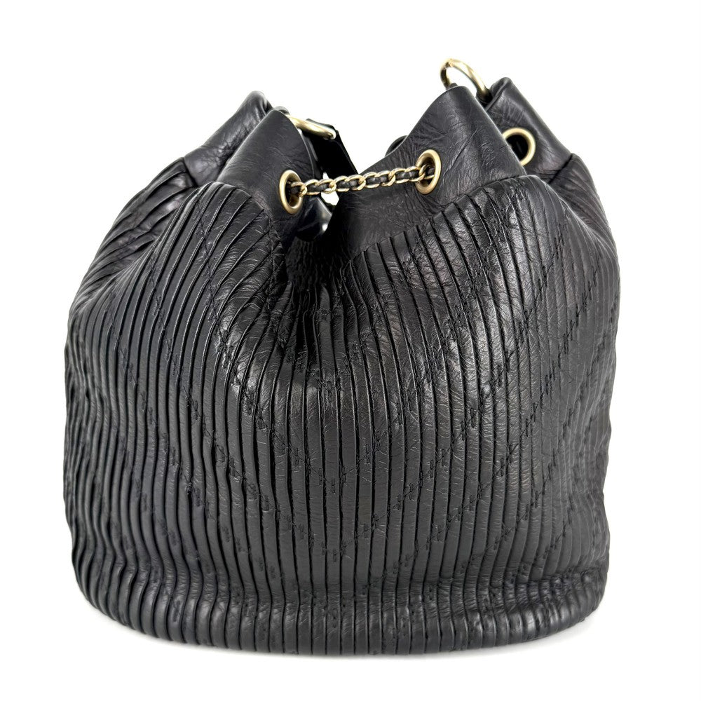CHANEL シャネル ショルダーバッグ ココマーク Vステッチ 巾着 ラムスキン ブラック 黒 ゴールド金具 レディース【中古品】