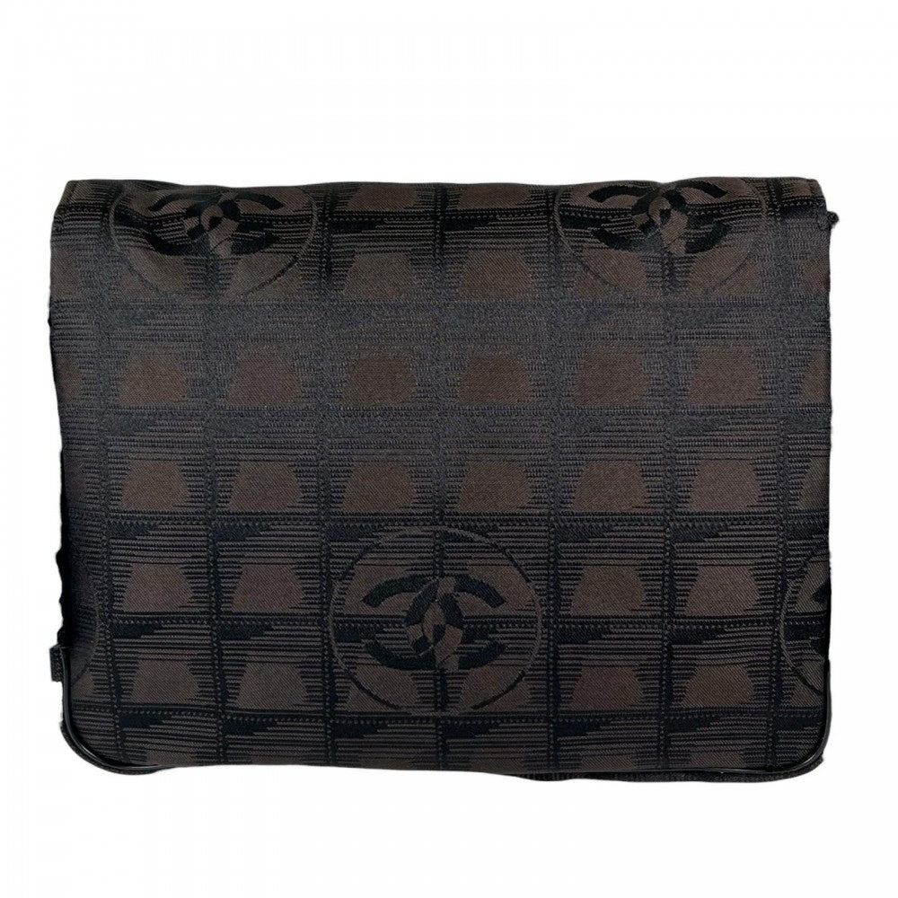 CHANEL シャネル ショルダーバッグ ニュートラベルライン　9番台 ナイロン ブラック 黒 シルバー金具 レディース【中古品】