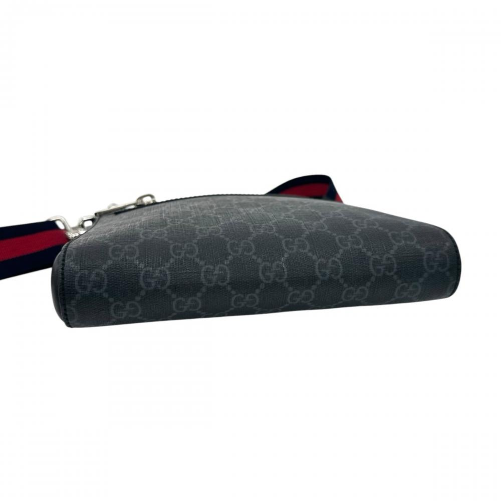 GUCCI グッチ ショルダーバッグ ウェブ ストライプ 523599 GGスプリームキャンバス レザー ブラック 黒 レッド 赤 シルバー金具 メンズ【中古品】