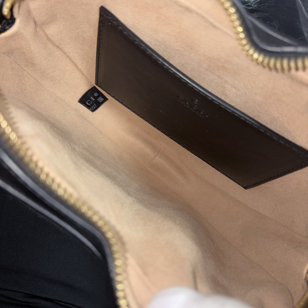 GUCCI グッチ ショルダーバッグ インターロッキングG ハート キルティング 751628 レザー ブラック 黒 ゴールド金具 レディース【中古品】
