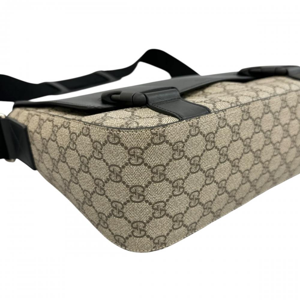 GUCCI グッチ ショルダーバッグ GGスプリーム メッセンジャーバッグ 406367 GGスプリームキャンバス ブラック 黒 シルバー金具 メンズ【中古品】