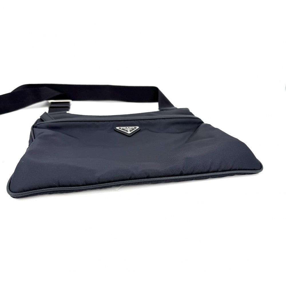 【開店SALE】 PRADA プラダ ショルダーバッグ トライアングルロゴ メンズ レディース 2VH797 ナイロン ネイビー 紺 シルバー金具 ユニセックス【中古品】