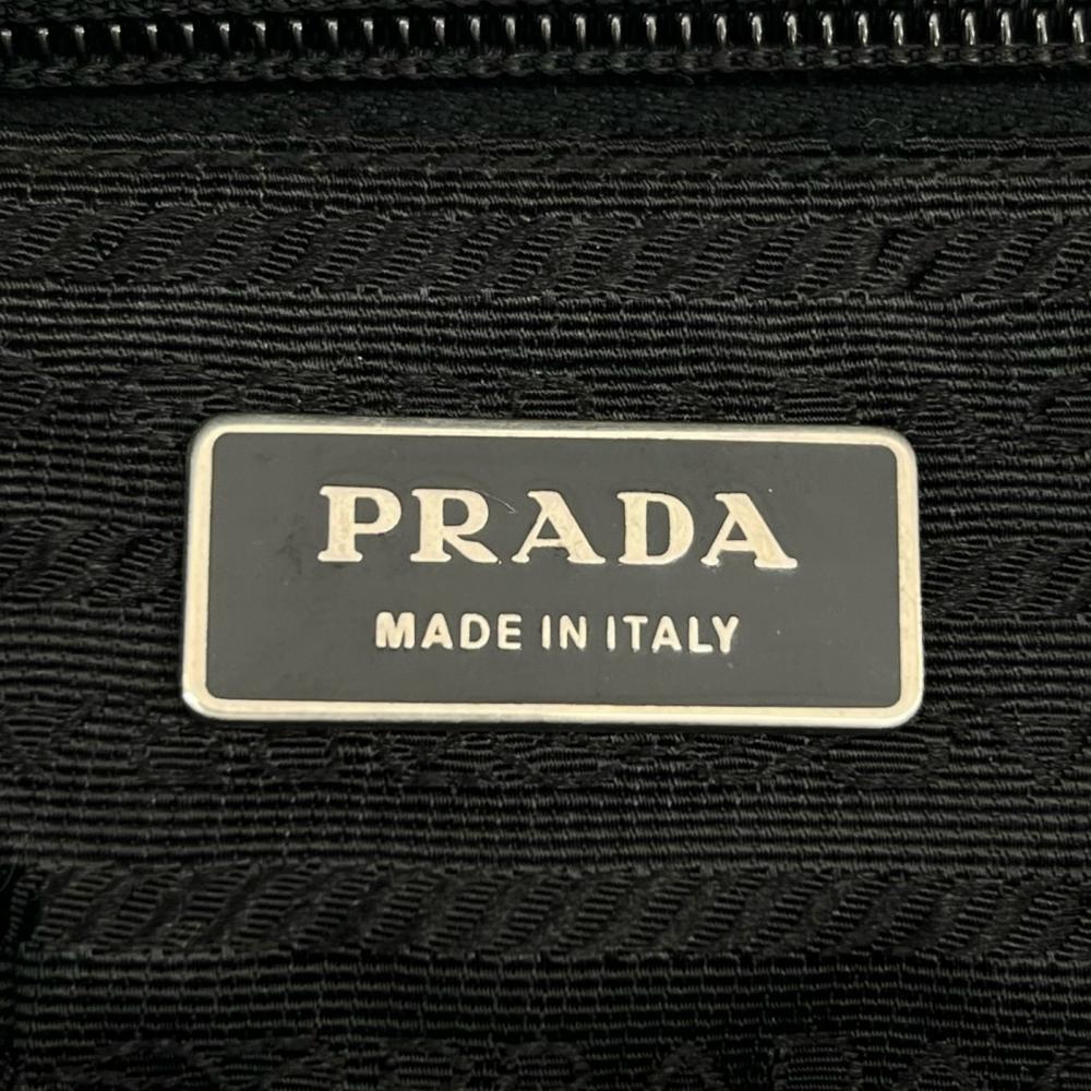 PRADA プラダ ショルダーバッグ トライアングルロゴ ナイロン ブラック 黒 シルバー金具 レディース【中古品】
