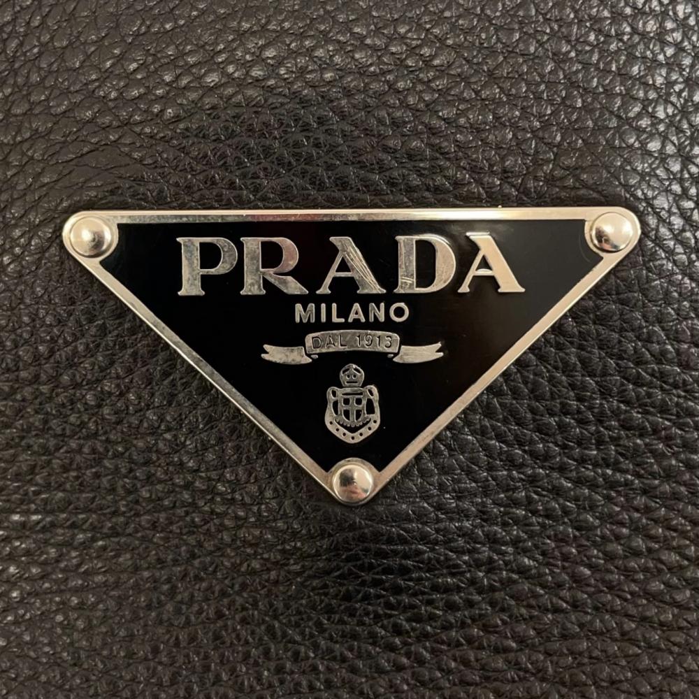 PRADA プラダ ハンドバッグ トライアングルロゴ BR0950 レザー ブラック 黒 シルバー金具 レディース【中古品】