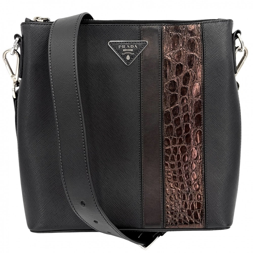 PRADA プラダ ショルダーバッグ トライアングルロゴ レザー ブラック 黒 シルバー金具 メンズ【中古品】