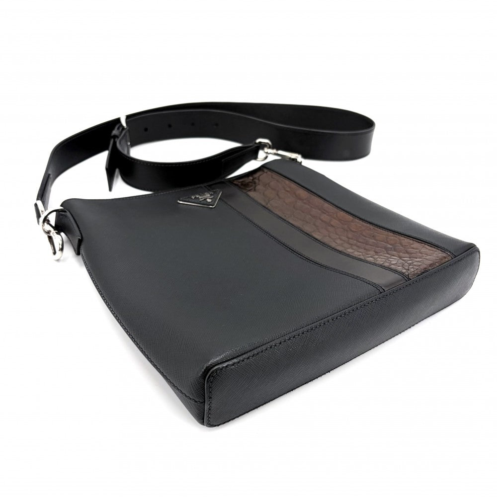 PRADA プラダ ショルダーバッグ トライアングルロゴ レザー ブラック 黒 シルバー金具 メンズ【中古品】