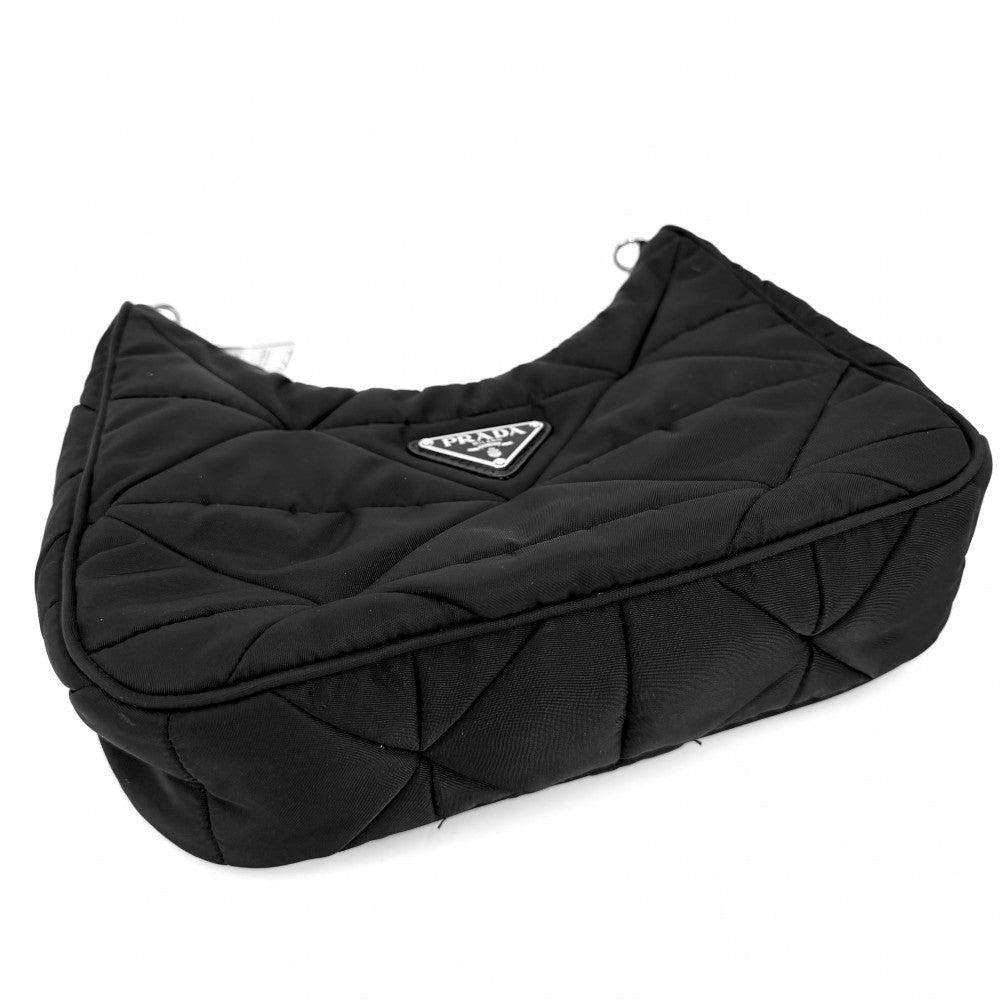PRADA プラダ ショルダーバッグ パデッドRe-Nylon トライアングルロゴ メンズ レディース 男女兼用 1BC151 ナイロン ブラック 黒 シルバー金具 ユニセックス【中古品】
