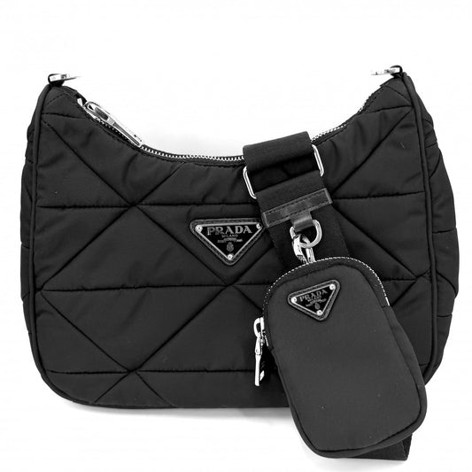PRADA プラダ ショルダーバッグ パデッドRe-Nylon トライアングルロゴ メンズ レディース 男女兼用 1BC151 ナイロン ブラック 黒 シルバー金具 ユニセックス【中古品】