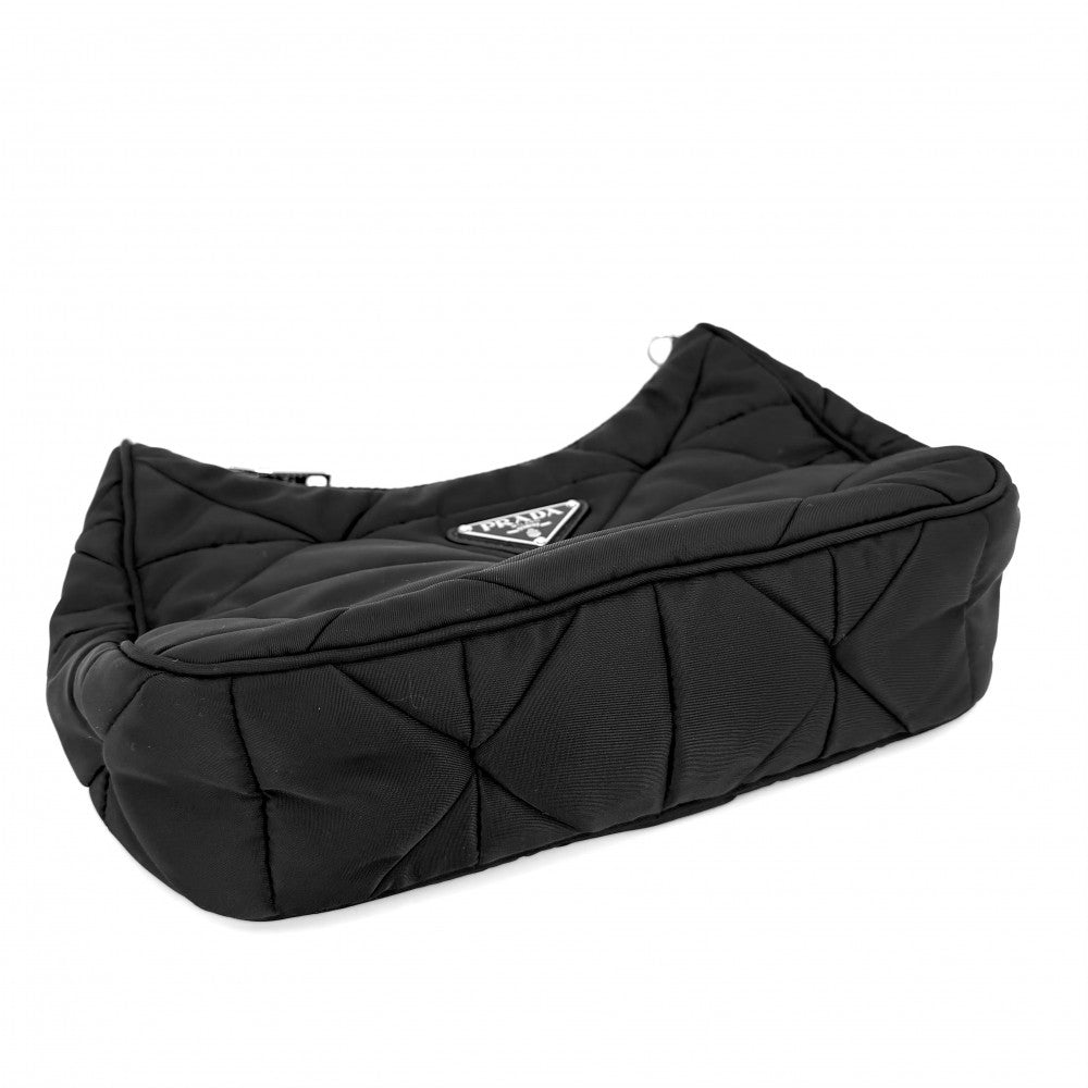 PRADA プラダ ショルダーバッグ パデッドRe-Nylon トライアングルロゴ メンズ レディース 男女兼用 1BC151 ナイロン ブラック 黒 シルバー金具 ユニセックス【中古品】
