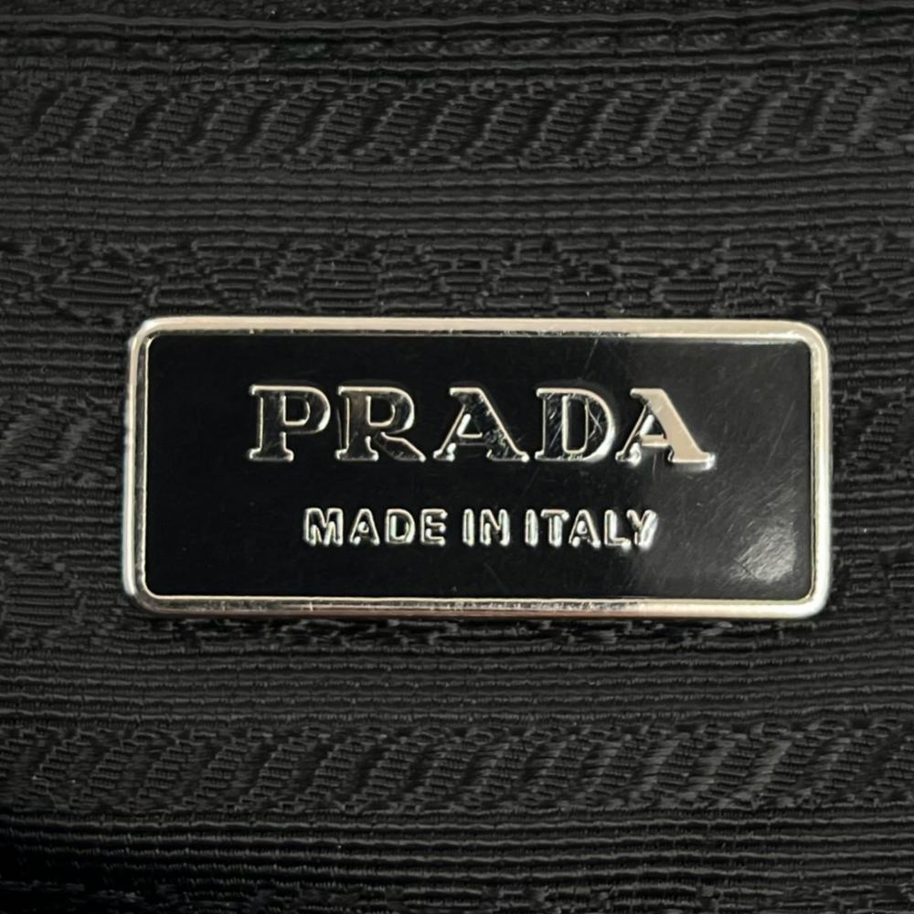 PRADA プラダ ショルダーバッグ メッセンジャーバッグ BT0713 ナイロン ブラック 黒 シルバー金具 レディース【中古品】