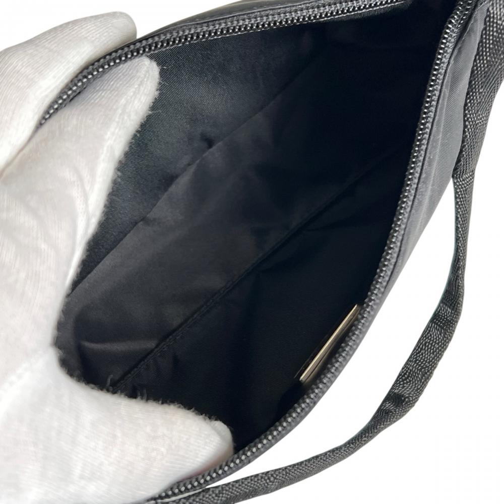 PRADA プラダ ハンドバッグ トライアングルロゴ MV633 ナイロン ブラック 黒 シルバー金具 レディース【中古品】