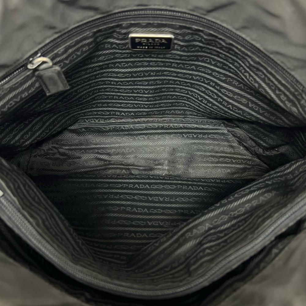 PRADA プラダ トートバッグ テスート 三角ロゴプレート B4681 ナイロン ブラック 黒 シルバー金具 レディース【中古品】