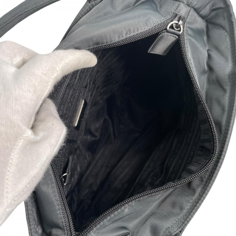 PRADA プラダ トートバッグ テスート 三角ロゴプレート ナイロン ブラック 黒 シルバー金具 レディース【中古品】