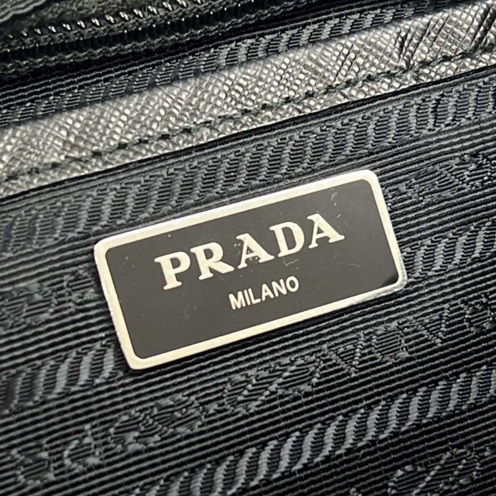 PRADA プラダ ショルダーバッグ スタッズ メッセンジャーバッグ 1BD118 ナイロン ブラック 黒 ライトブルー シルバー金具 レディース【中古品】
