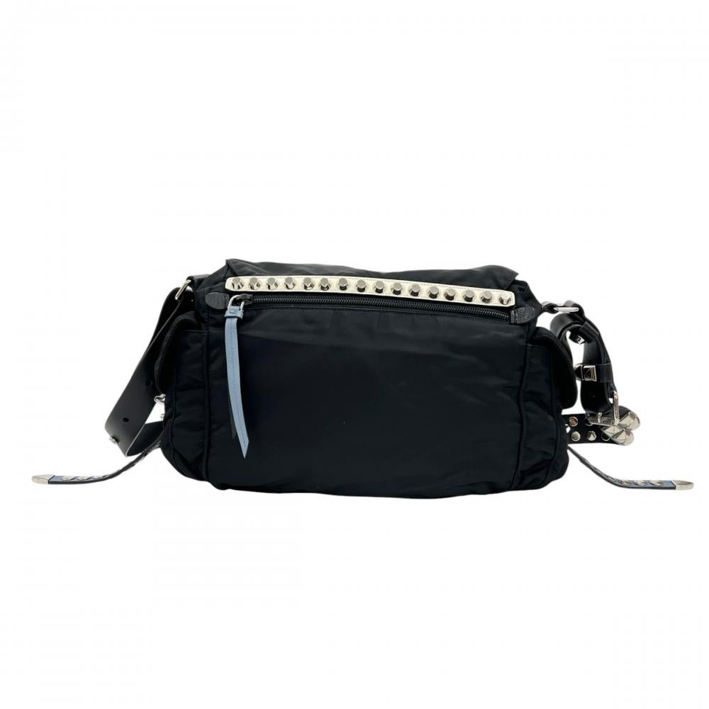 PRADA プラダ ショルダーバッグ スタッズ メッセンジャーバッグ 1BD118 ナイロン ブラック 黒 ライトブルー シルバー金具 レディース【中古品】