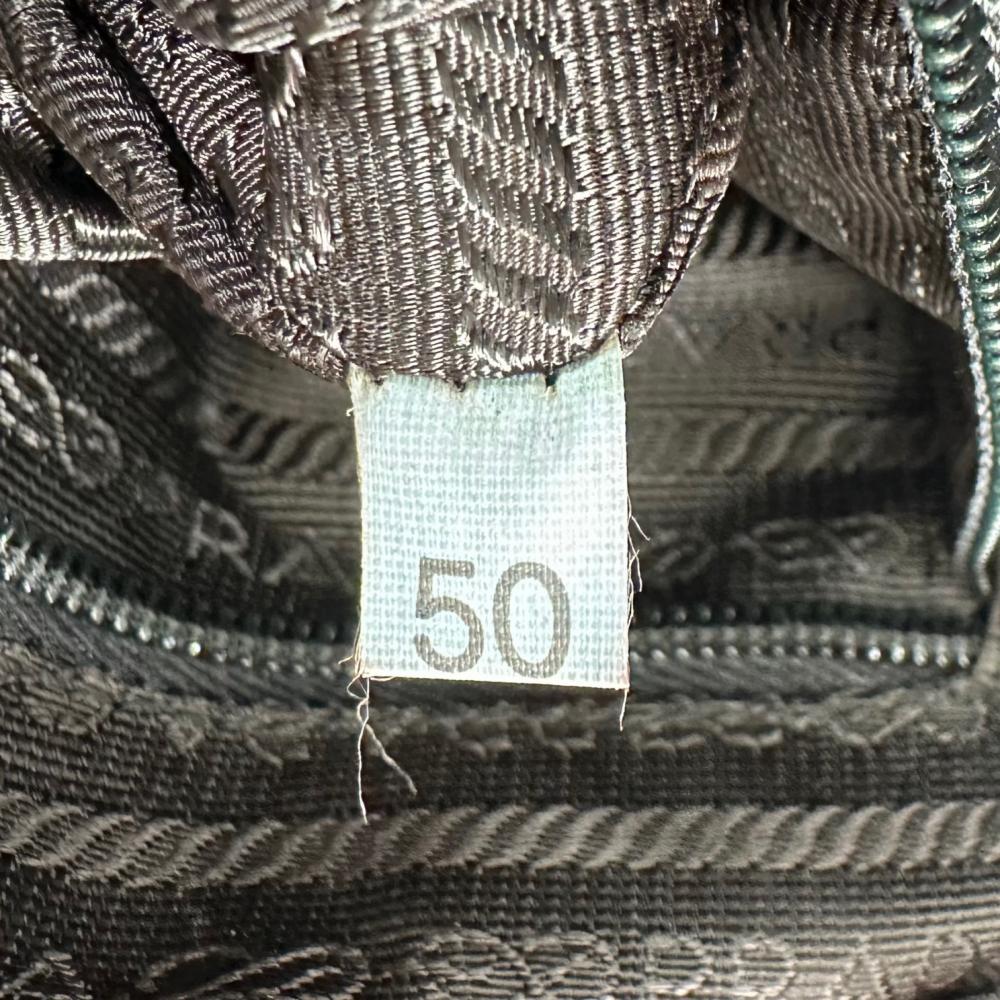 PRADA プラダ トートバッグ キルティング トライアングルロゴ チェーンショルダー ナイロン ブラック 黒 ゴールド金具 レディース【中古品】