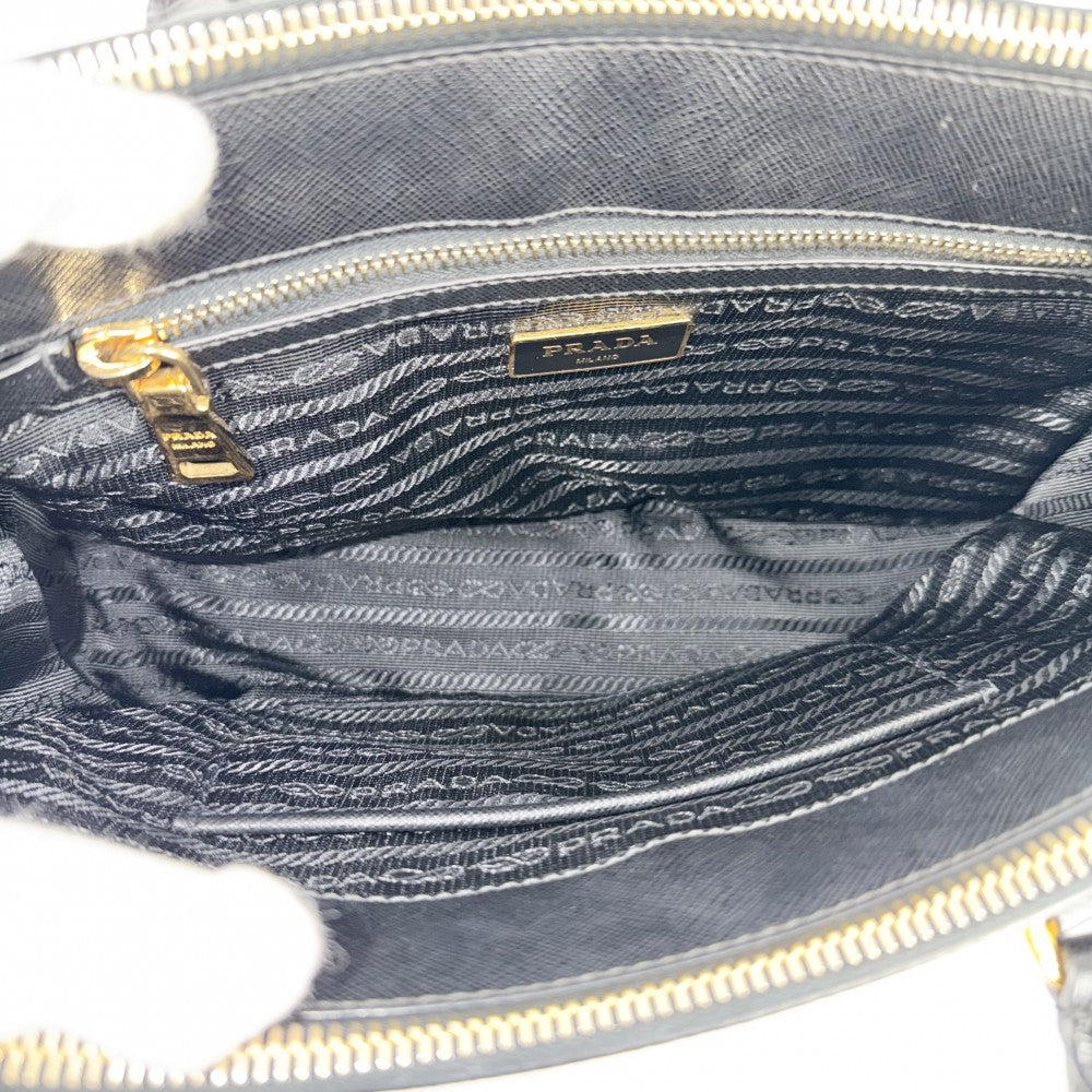 PRADA プラダ 2WAY トライアングルロゴ ガレリア スモール ハンドバッグ ショルダーバッグ 1BA896 レザー ブラック 黒 ゴールド金具 レディース【中古品】
