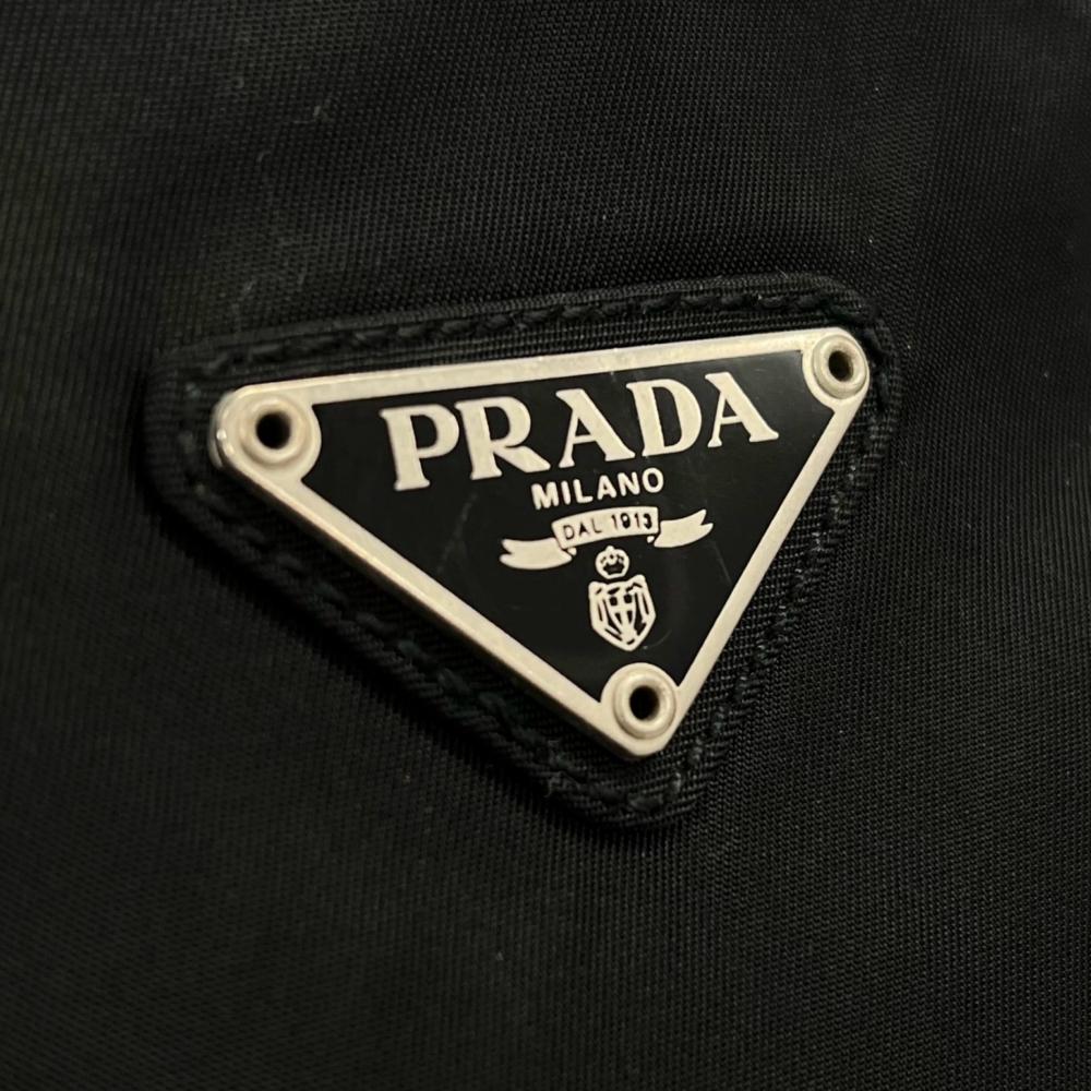 PRADA プラダ トートバッグ 三角ロゴプレート ナイロン ブラック 黒 シルバー金具 レディース【中古品】