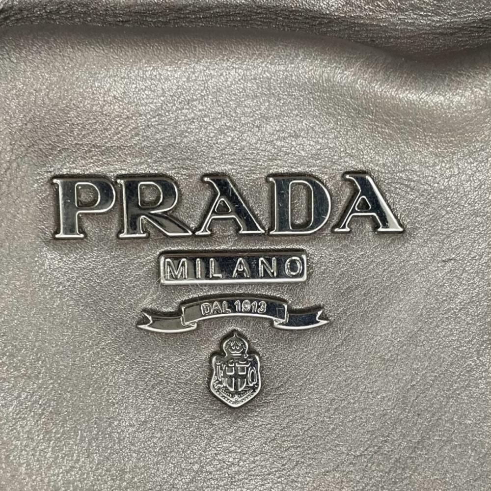 PRADA プラダ トートバッグ ベルテッド レザー メタリック レザー グレー シルバー金具 レディース【中古品】