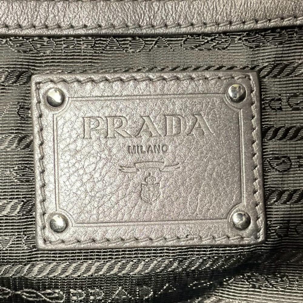 PRADA プラダ トートバッグ ベルテッド レザー メタリック レザー グレー シルバー金具 レディース【中古品】