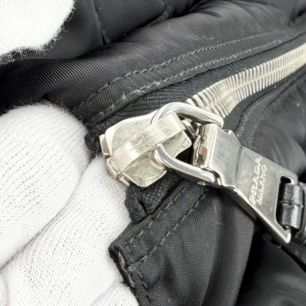 PRADA プラダ 2WAY ボンバー トライアングルロゴ ハンドバッグ ショルダーバッグ トートバッグ BN2632 ナイロン ブラック 黒 シルバー金具 レディース【中古品】