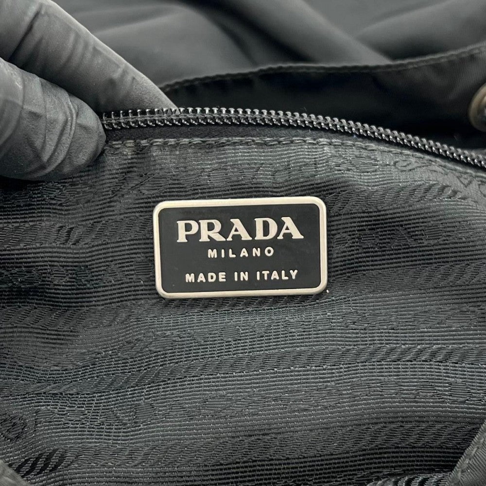 【開店SALE】 PRADA プラダ リュック バックパック トライアングルロゴ メンズ レディース ブラック 黒 シルバー金具 ユニセックス【中古品】