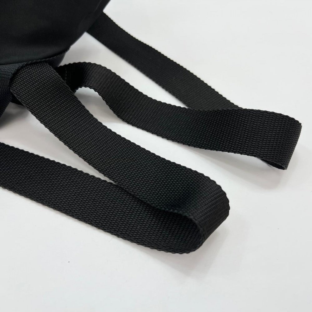 【開店SALE】 PRADA プラダ リュック バックパック トライアングルロゴ メンズ レディース ブラック 黒 シルバー金具 ユニセックス【中古品】