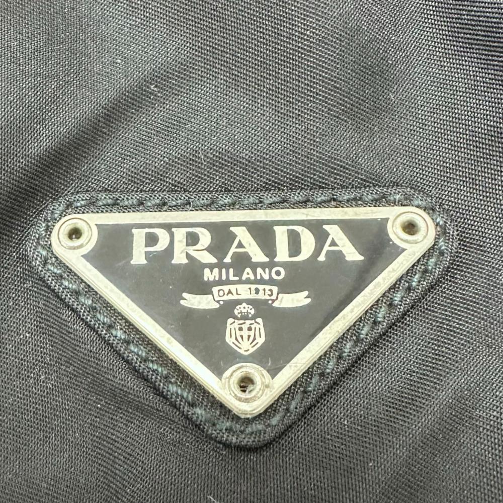 PRADA プラダ リュック バックパック トライアングルロゴ ナイロン ブラック 黒 シルバー金具 レディース【中古品】