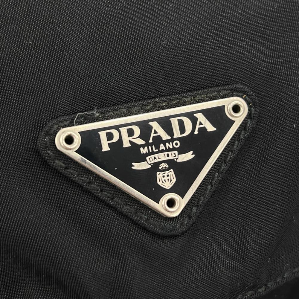 PRADA プラダ リュック テスート 三角ロゴプレート ナイロン レザー ブラック 黒 シルバー金具 レディース【中古品】