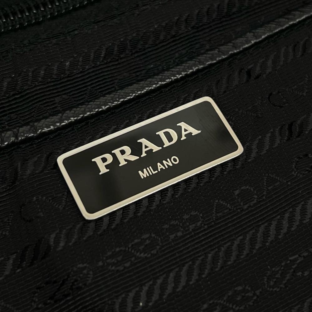 PRADA プラダ リュック トライアングルロゴ 1BZ039 ナイロン ブラック 黒 シルバー金具 レディース【中古品】