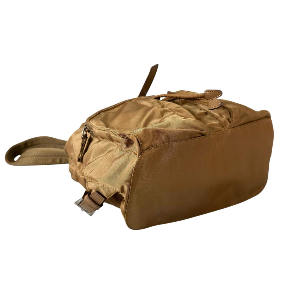 PRADA プラダ リュック テスート ナイロン トライアングルロゴ B5885 ナイロン ブラウン系 シルバー金具 レディース【中古品】