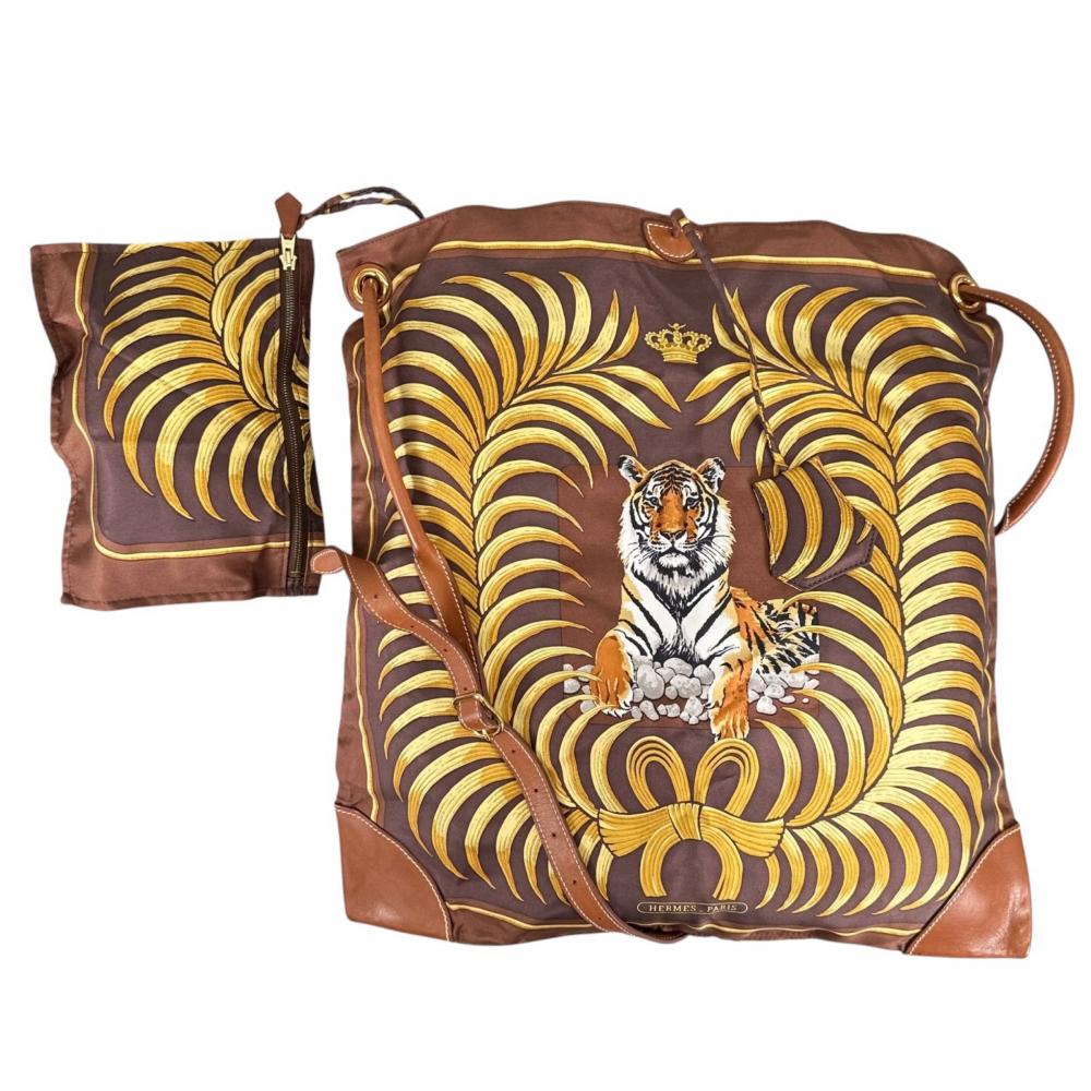 HERMES エルメス ショルダーバッグ 王者の虎 シルキーシティMM Tigre Royal ◻︎L刻印 シルク レザー マルチカラー ゴールド金具 レディース 2008年【中古品】