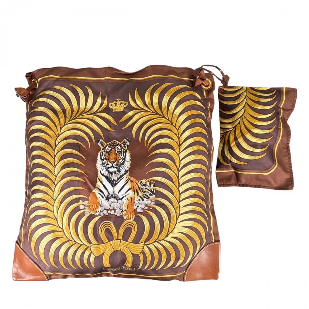 HERMES エルメス ショルダーバッグ 王者の虎 シルキーシティMM Tigre Royal ◻︎L刻印 シルク レザー マルチカラー ゴールド金具 レディース 2008年【中古品】