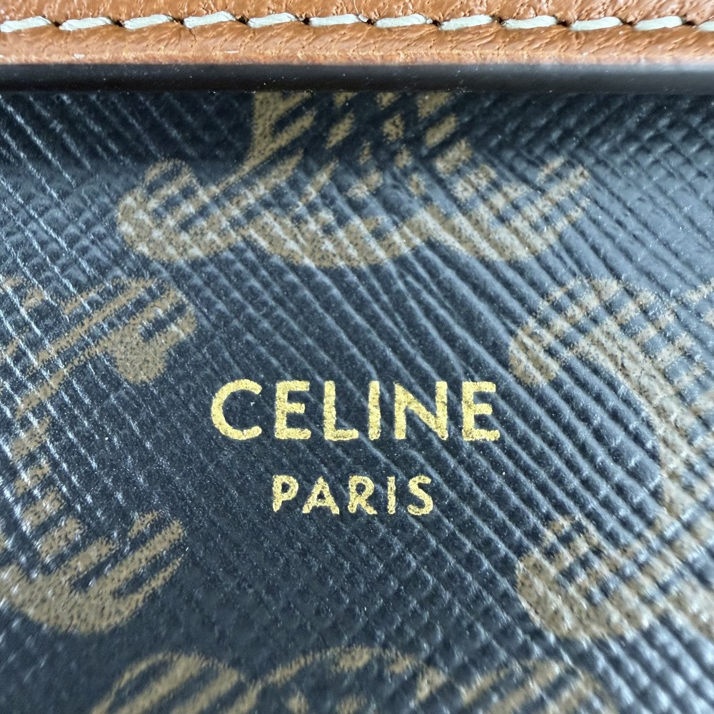CELINE セリーヌ ショルダーバッグ トリオンフ 財布 セカンドバッグ ショルダーウォレット 2WAY 10D852CG9.04LU PVCコーティングキャンバス レザー ブラウン 茶 ゴールド金具 レディース【中古品】