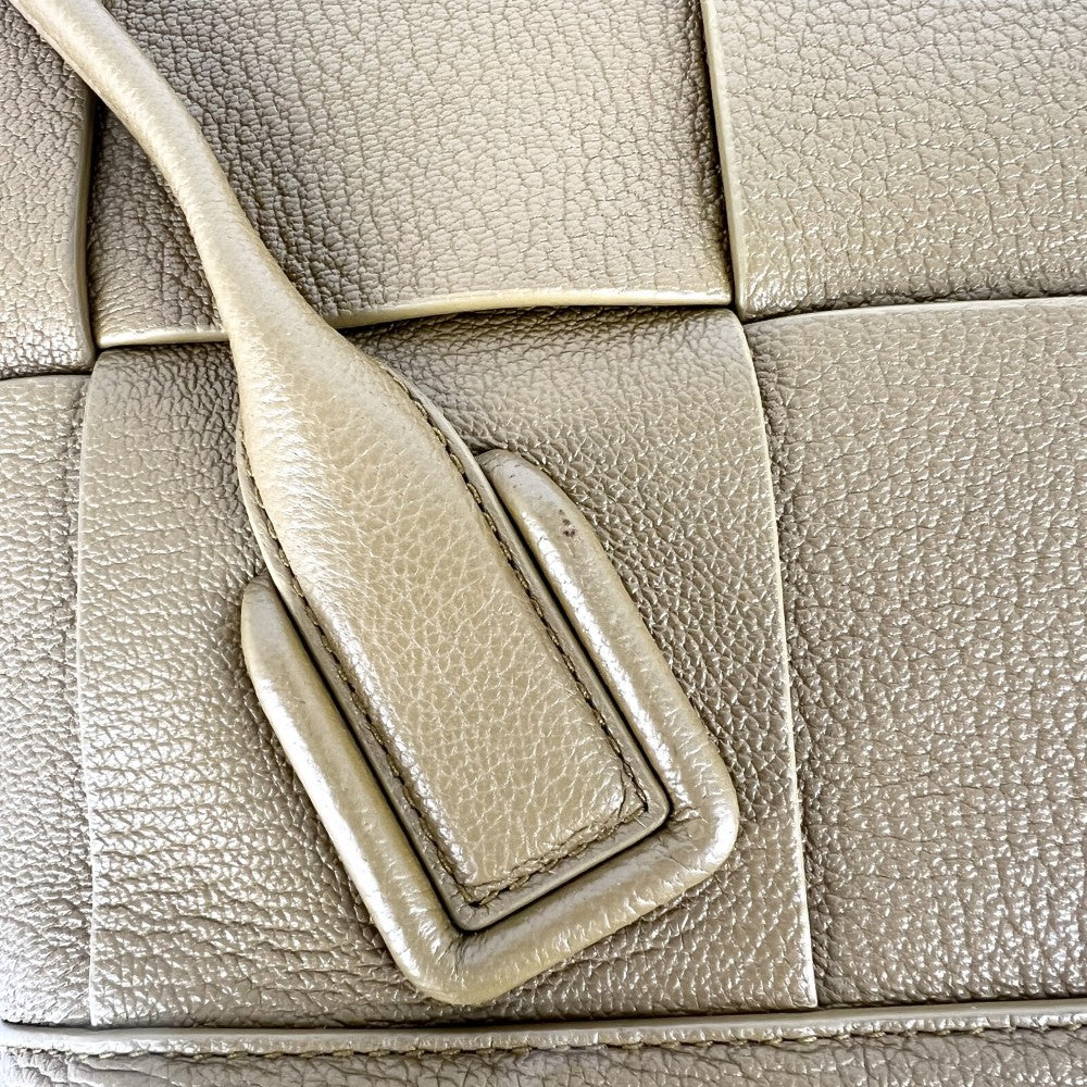 BOTTEGAVENETA ボッテガヴェネタ ハンドバッグ マキシイントレチャート アルコ トートバッグ レザー ブラウン系 ゴールド金具 レディース【中古品】