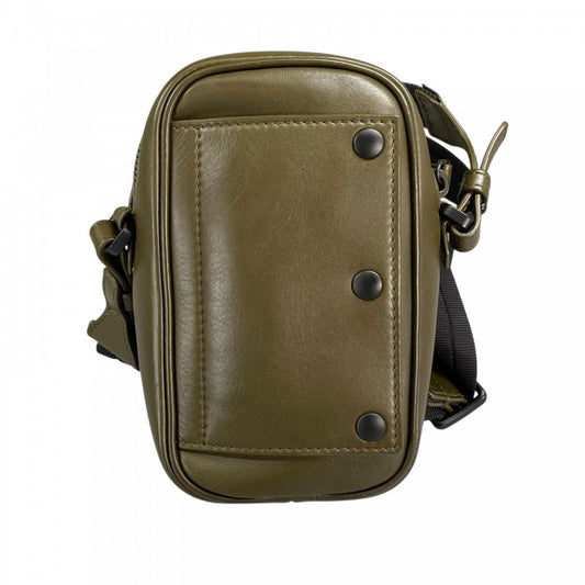 BOTTEGAVENETA ボッテガヴェネタ ショルダーバッグ レッジェーロ スムースレザー カーキ その他金具 ユニセックス【中古品】