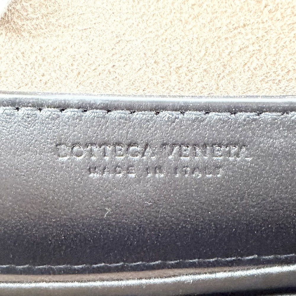 BOTTEGAVENETA ボッテガヴェネタ ショルダーバッグ イントレチャート チェーンショルダー レザー ブラック 黒 アンティークゴールド金具 レディース【中古品】