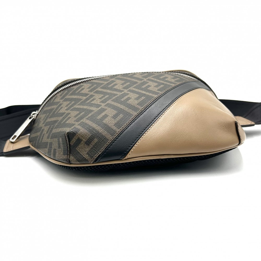 FENDI フェンディ ボディバッグ ズッカ ダイアゴナルベルトバッグ ウエストポーチ 鞄 かばん 7VA562 PVCコーティングキャンバス レザー ブラウン 茶 シルバー金具 メンズ【中古品】